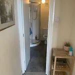 Apartment Scoresby's - 2-bedroom With Parking *